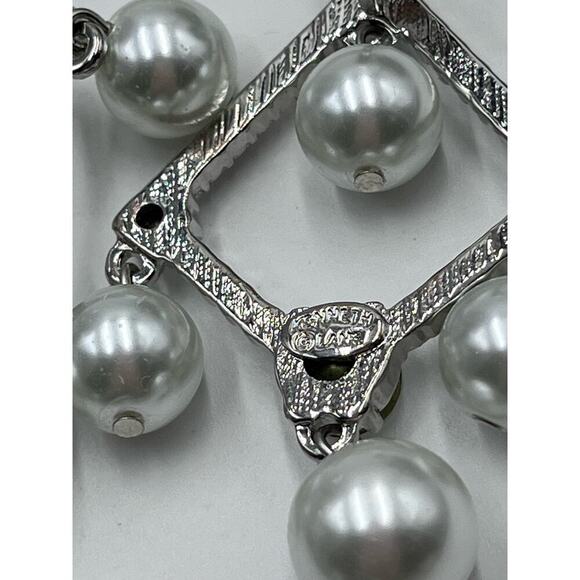 Kenneth Jay Lane White Pearl Crystal Silver‎ Tone Chandelier Clip Earrings New - Picture 10 of 14